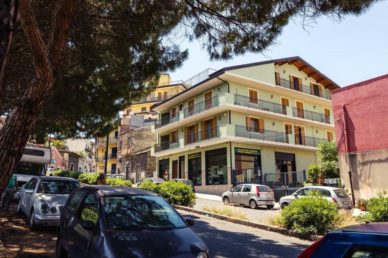 مبيت وإفطار باتيرنو Rocca Degli Etnei المظهر الخارجي الصورة